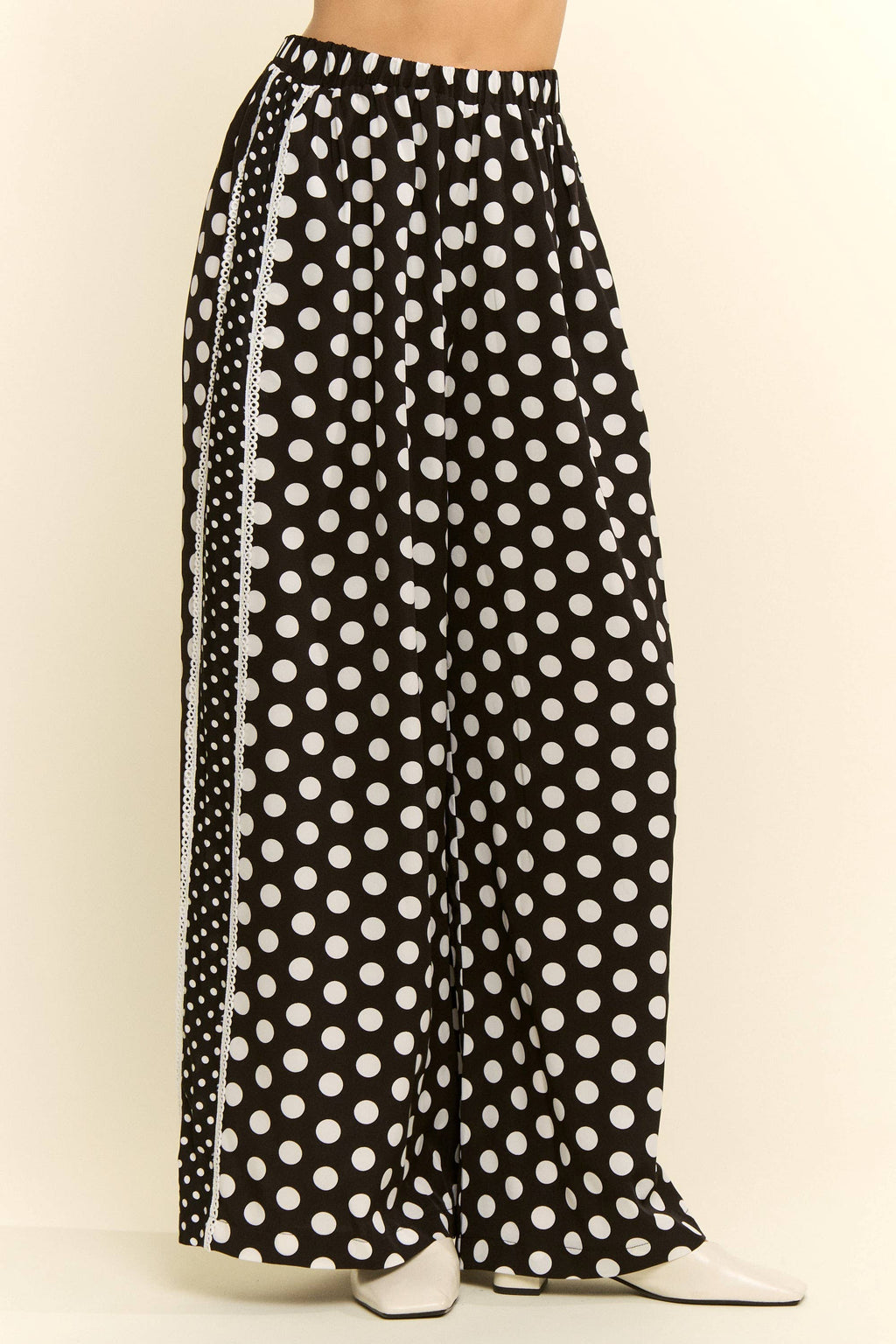 CONTRAST DOT SIDE PANEL PANTS