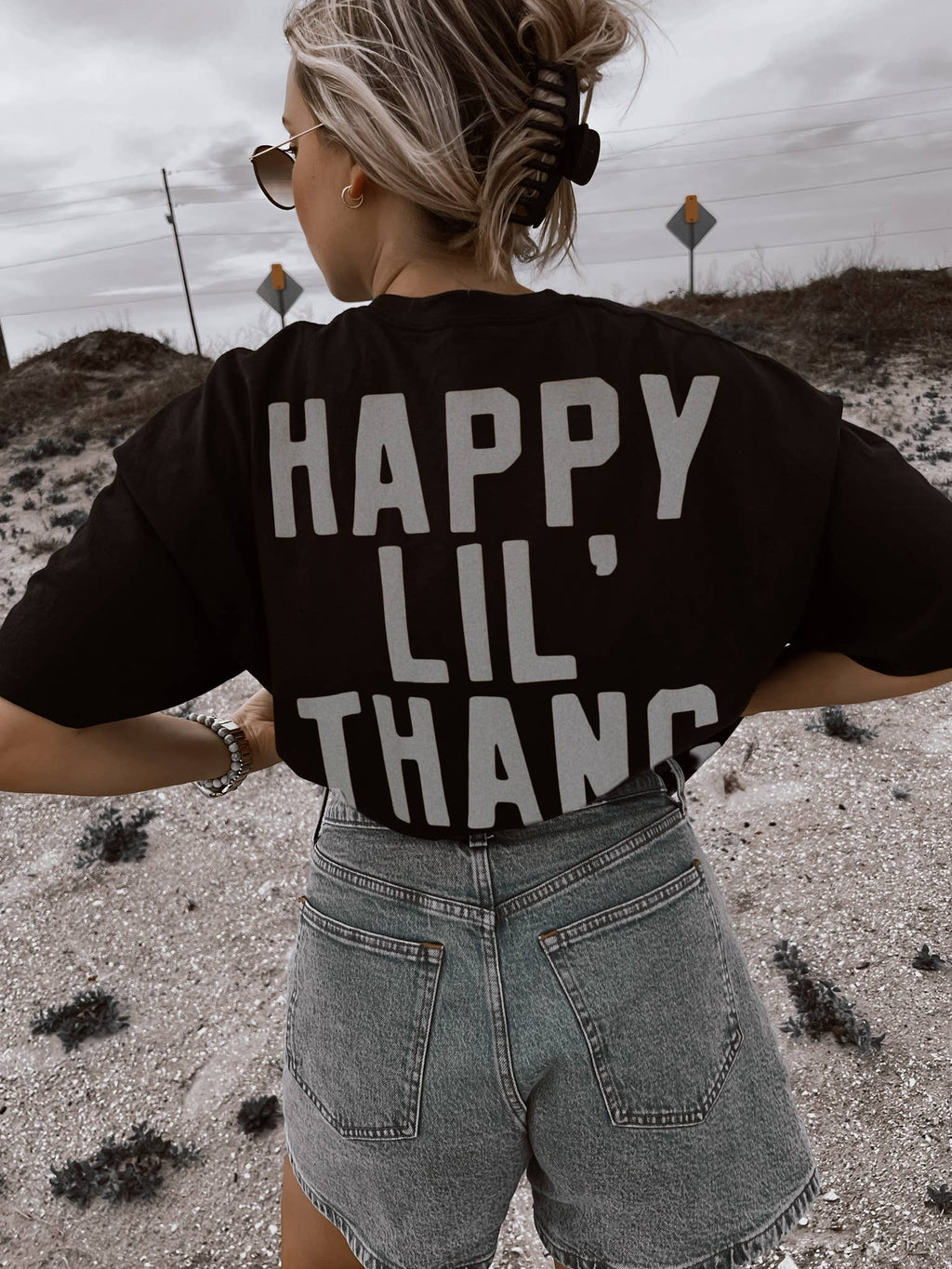 Happy Lil Thang Aesthetic Trendy Graphic Tee - Black