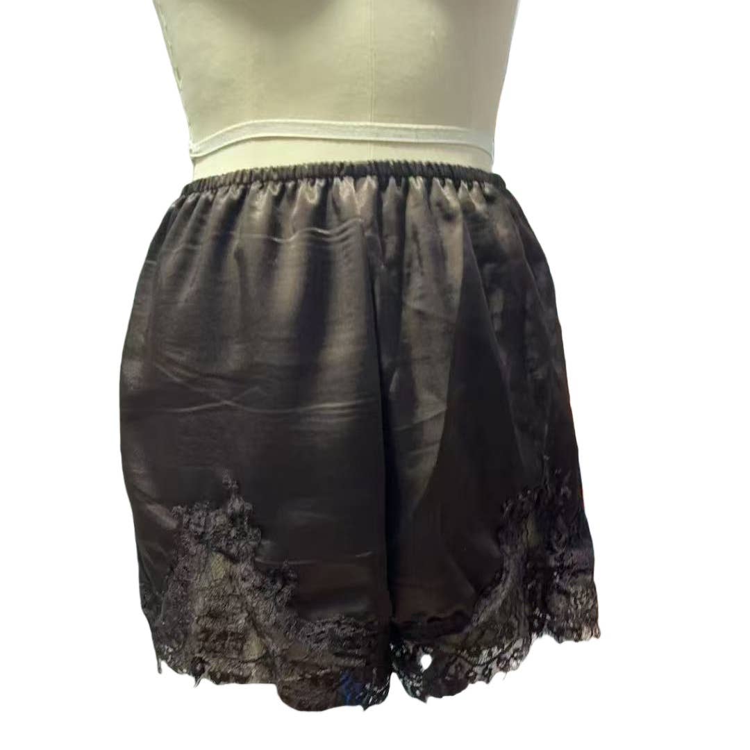 Lace trim Shorts