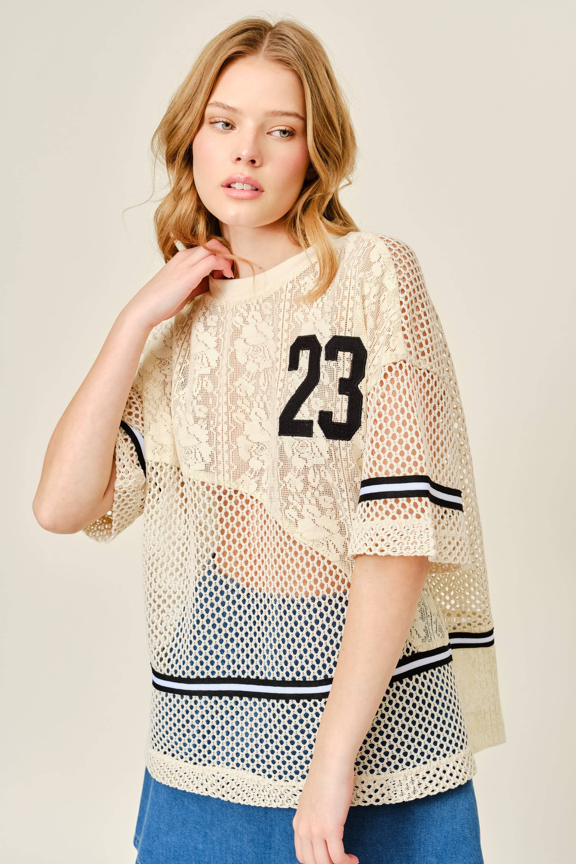 OVERSIZED LACE AND CROCHET KNIT TOP