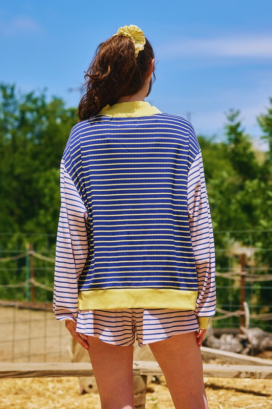 Ribbed striped mock neck sweater