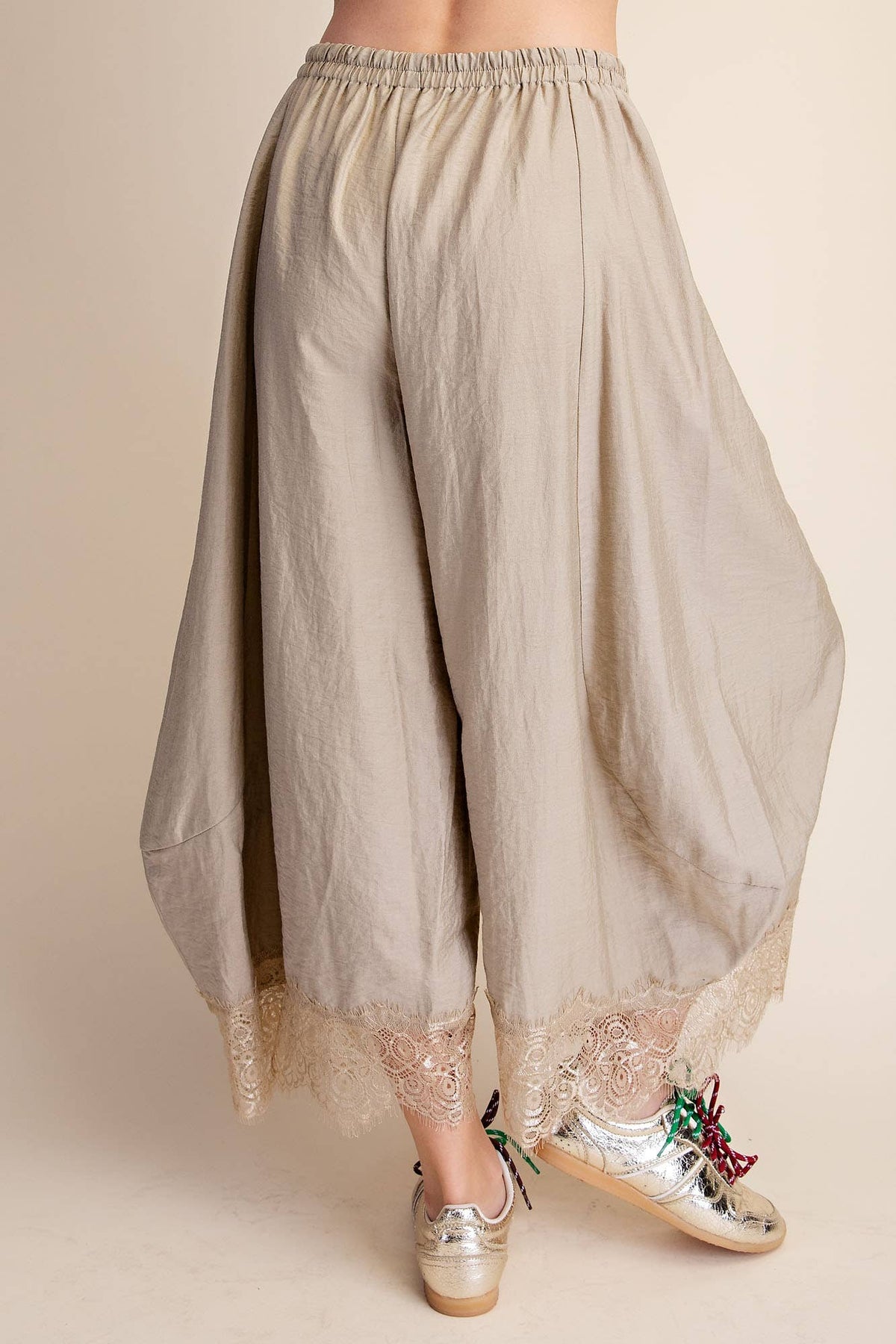 Cropped Lace Trim Balloon Pants