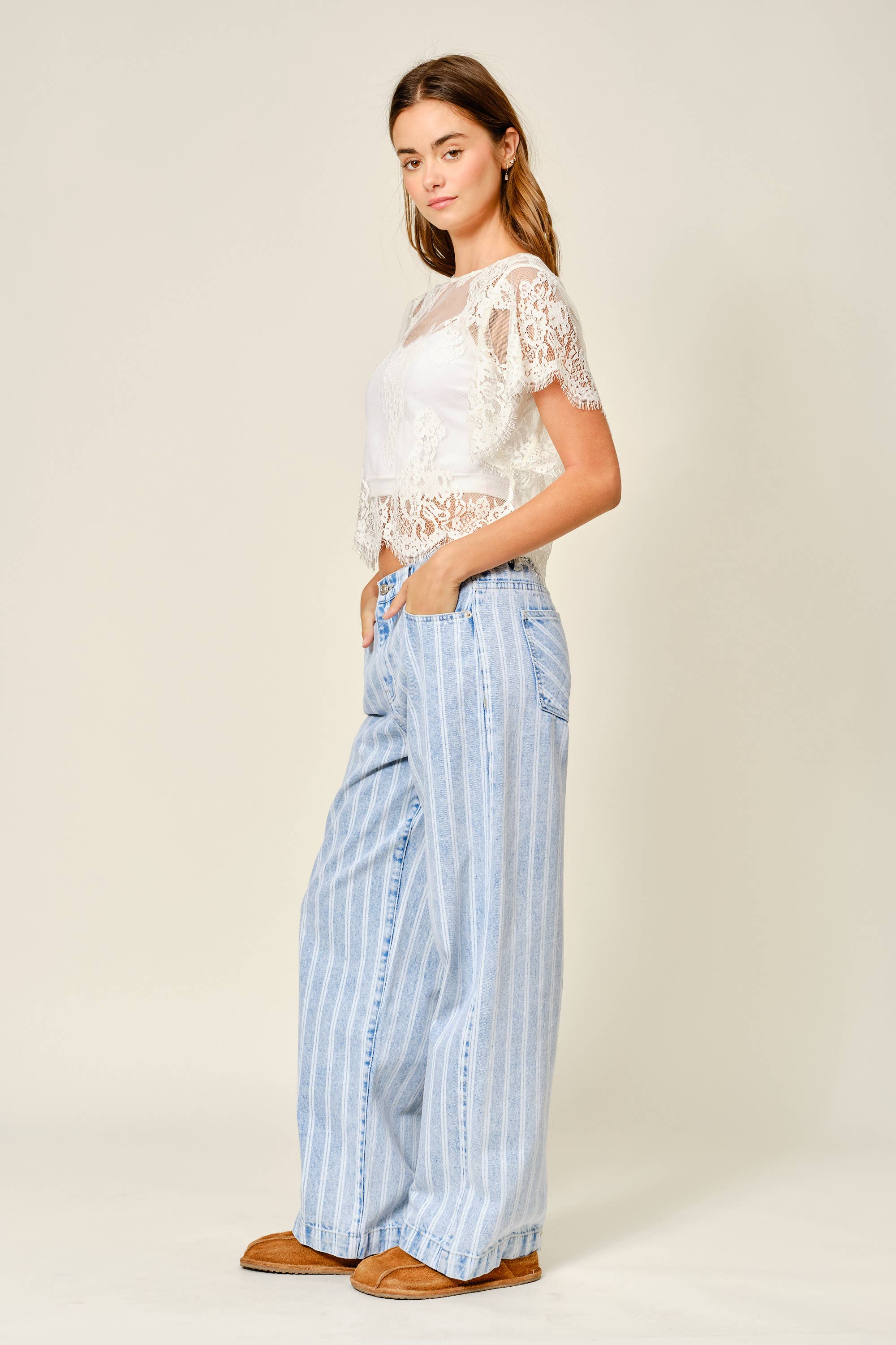 SHORT SLEEVE LACE SHEER TOP