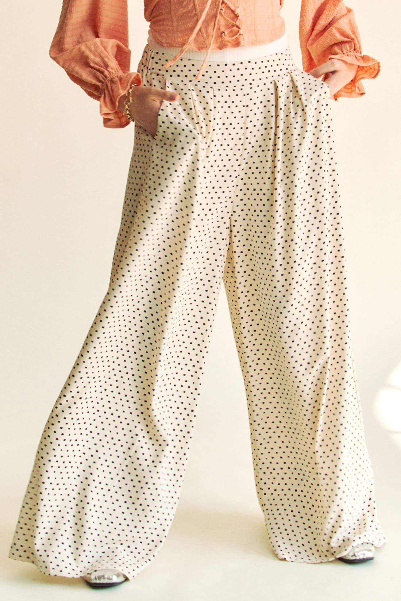 PLEATED BACK ELASTIC WAIST BAND WIDE LONG PANTS