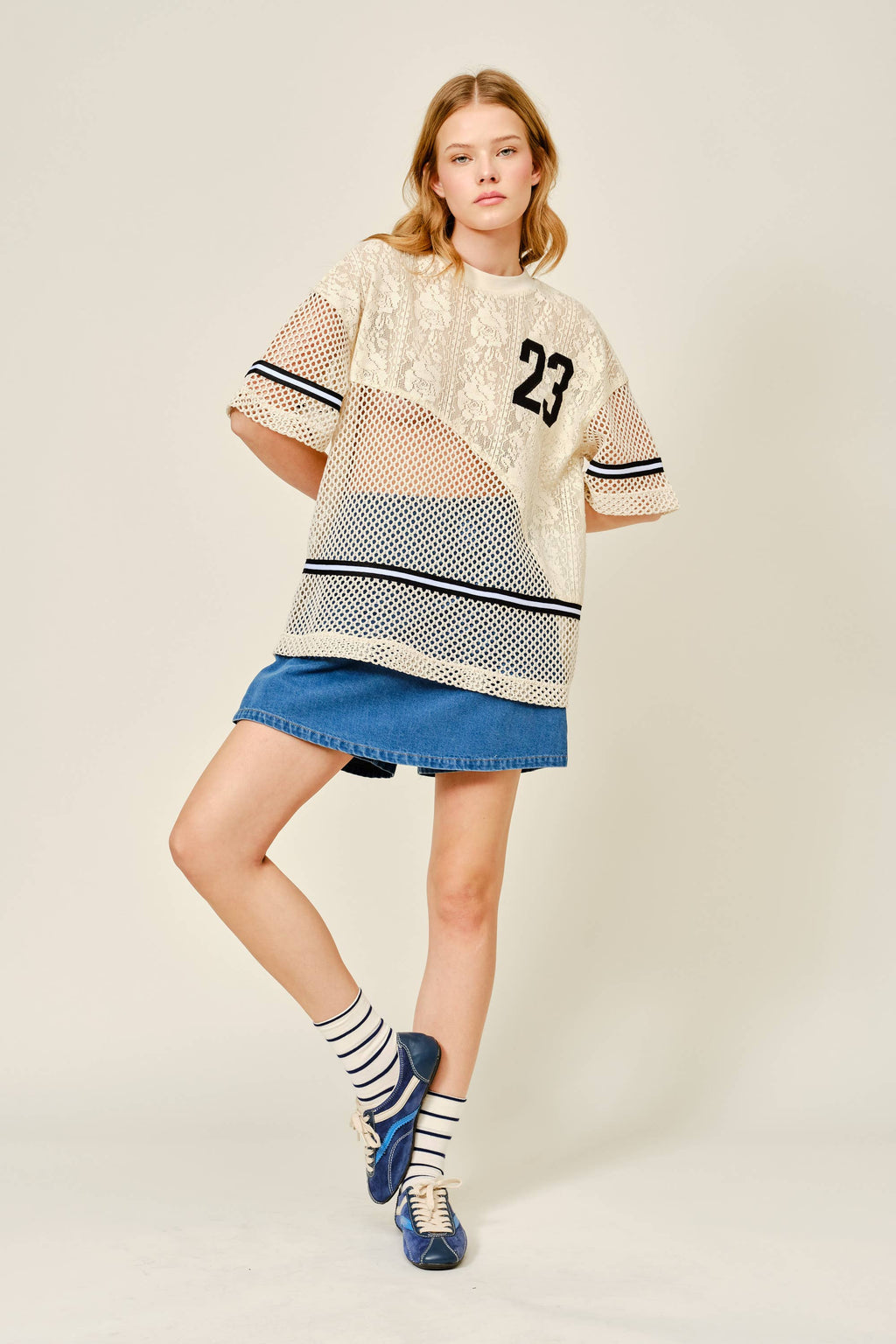 OVERSIZED LACE AND CROCHET KNIT TOP