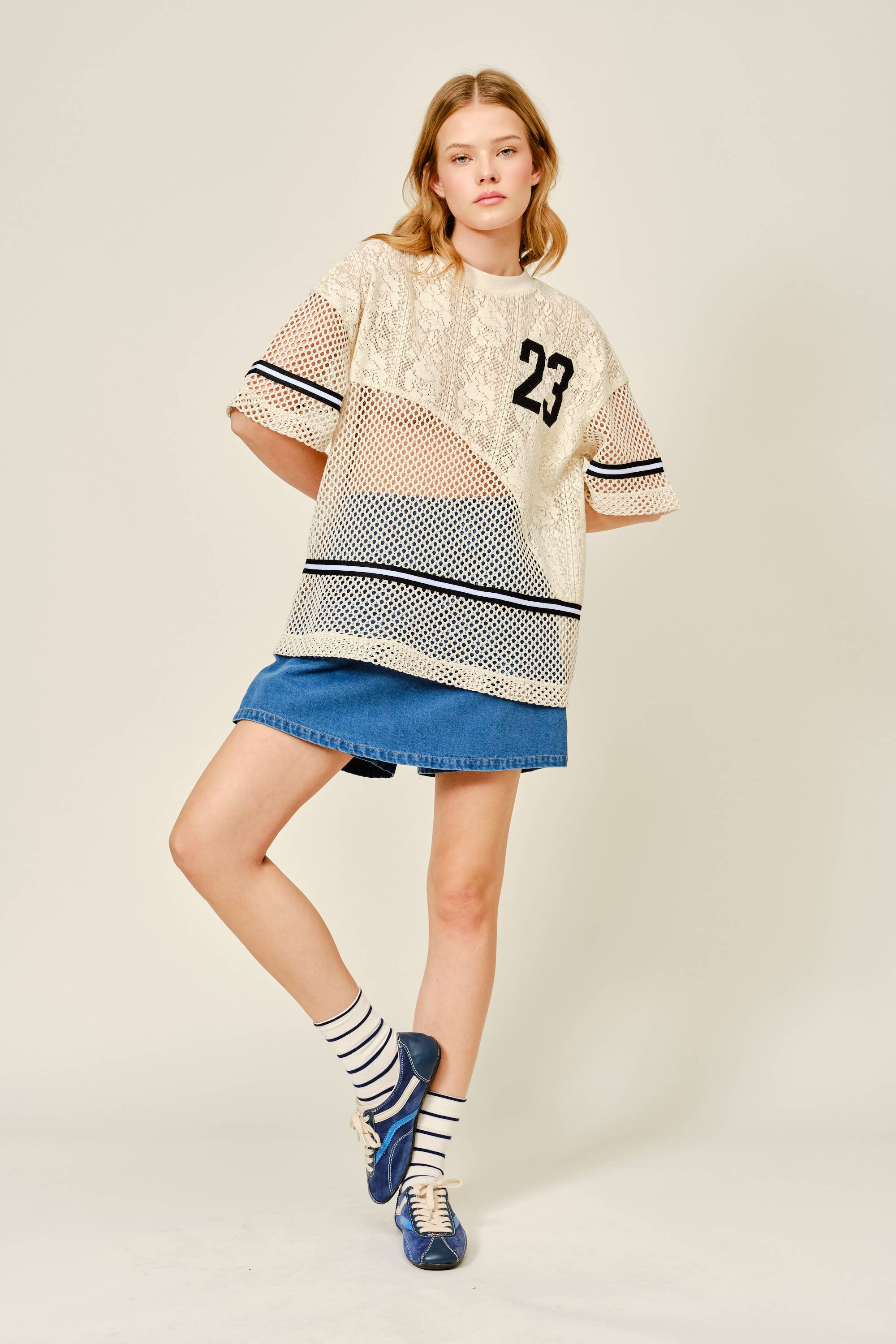 OVERSIZED LACE AND CROCHET KNIT TOP