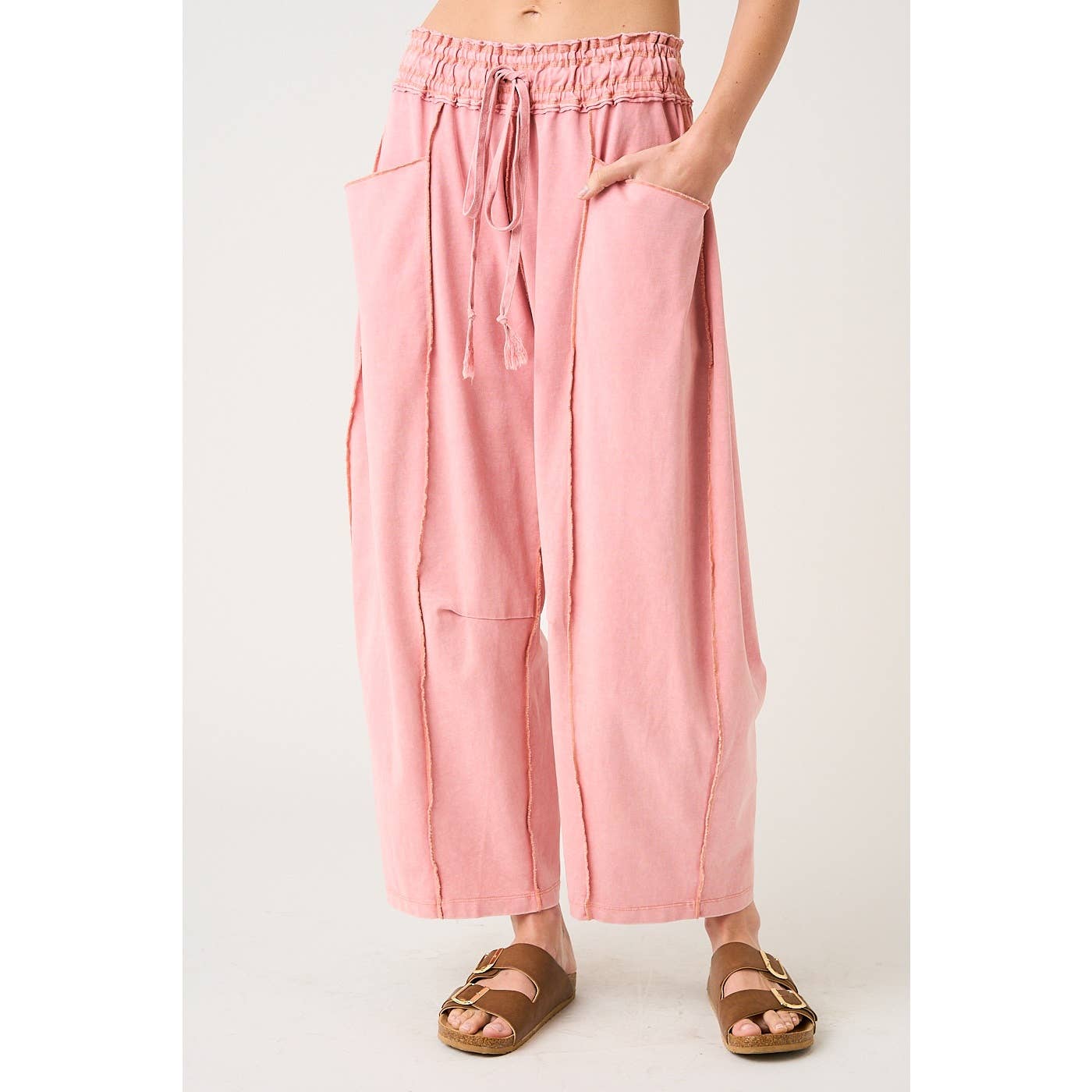 MINERAL WASH SEAM DETAIL PULL ON BARREL PANTS