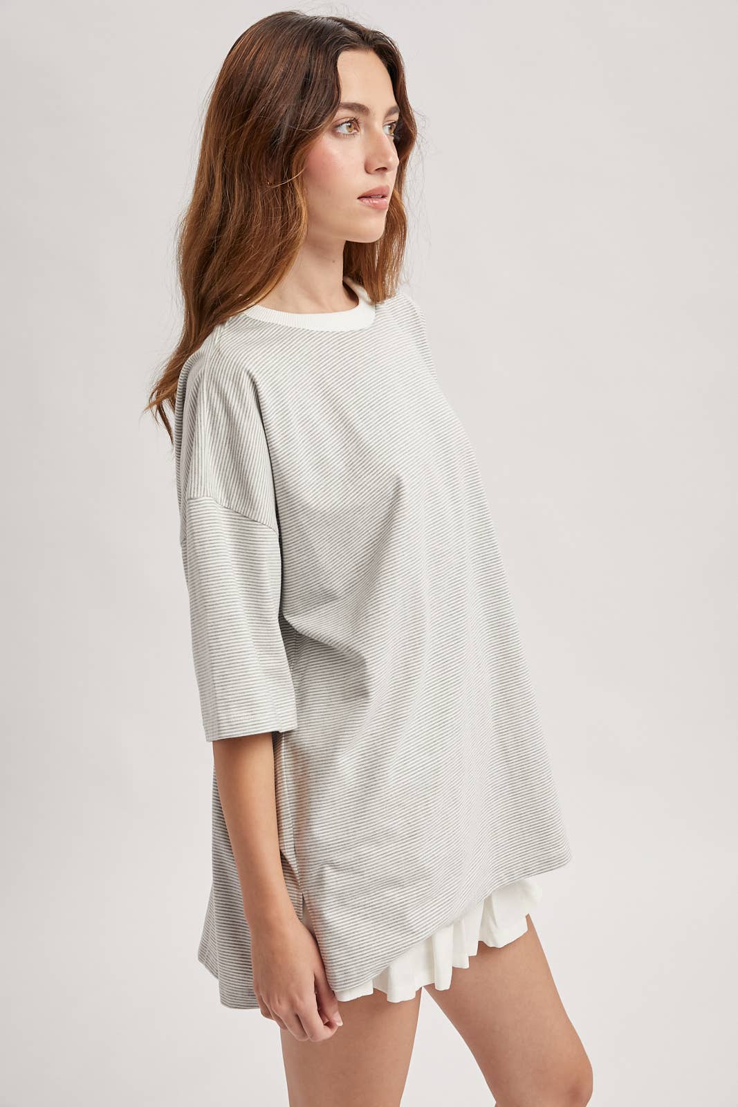 OVERSIZED RED & WHITE TOP