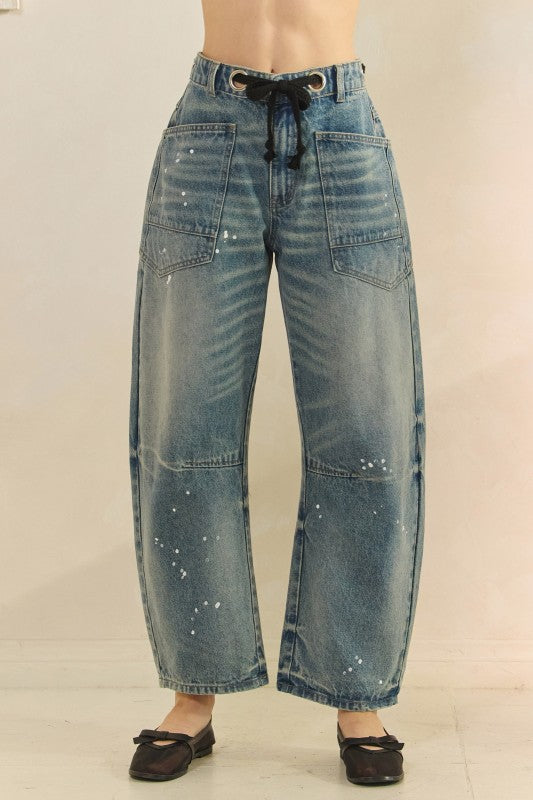 Barrel jeans with rope belt