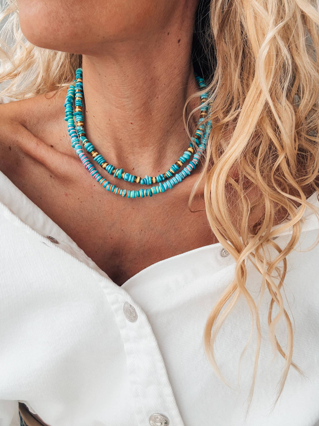 Turquoise rodelle beaded necklaces with colorful details
