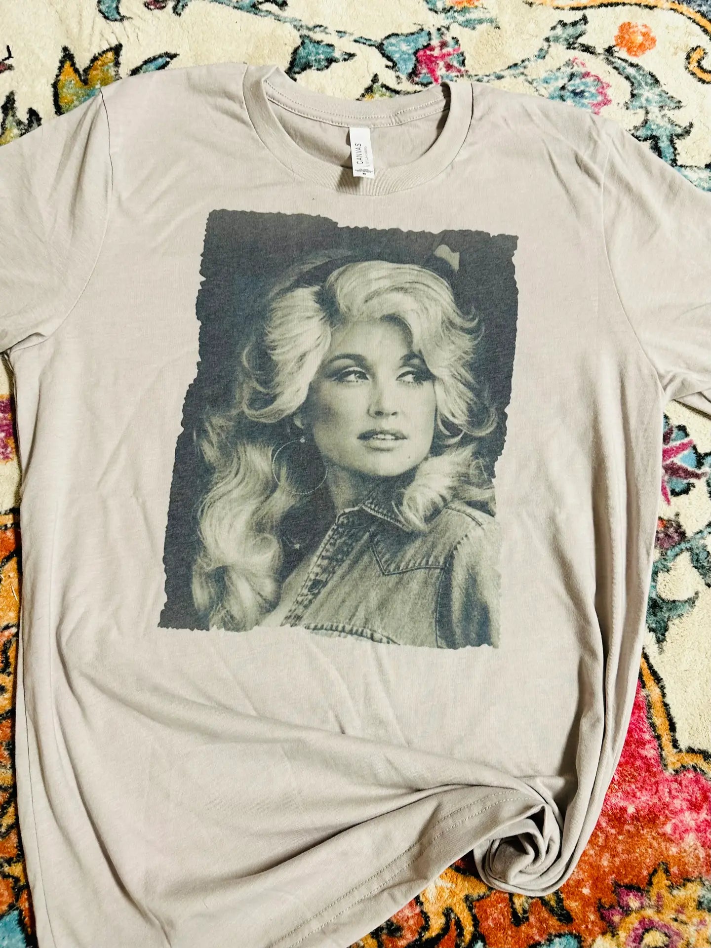 Dolly portrait tee