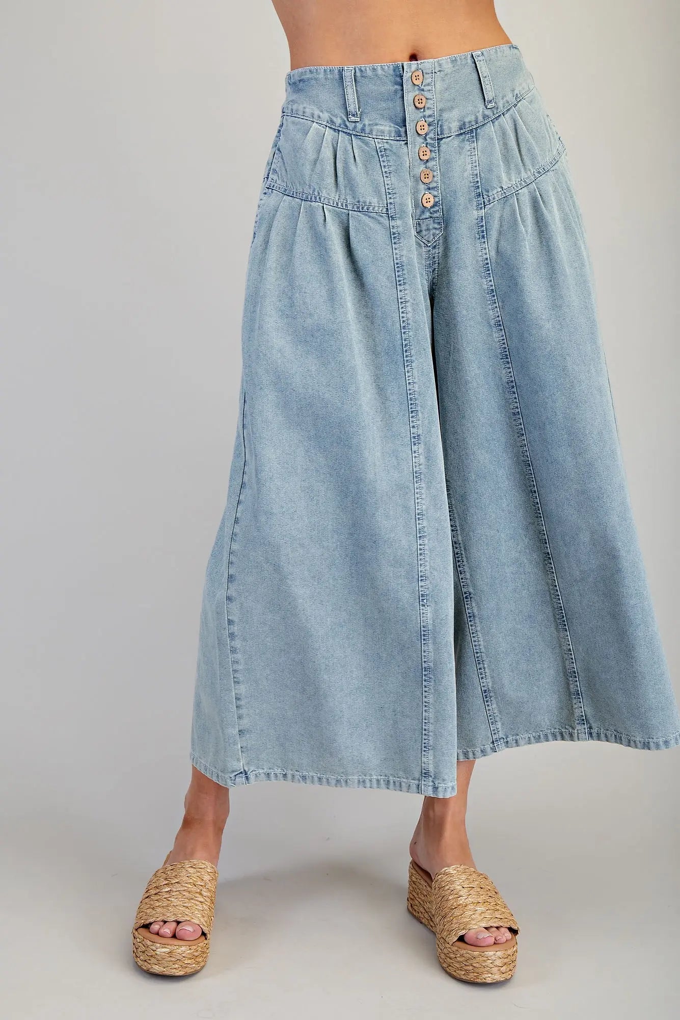 Button Down Pleated Cropped Denim Pants