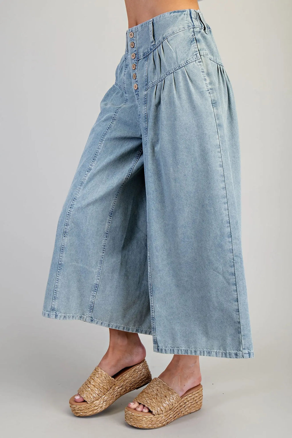 Button Down Pleated Cropped Denim Pants