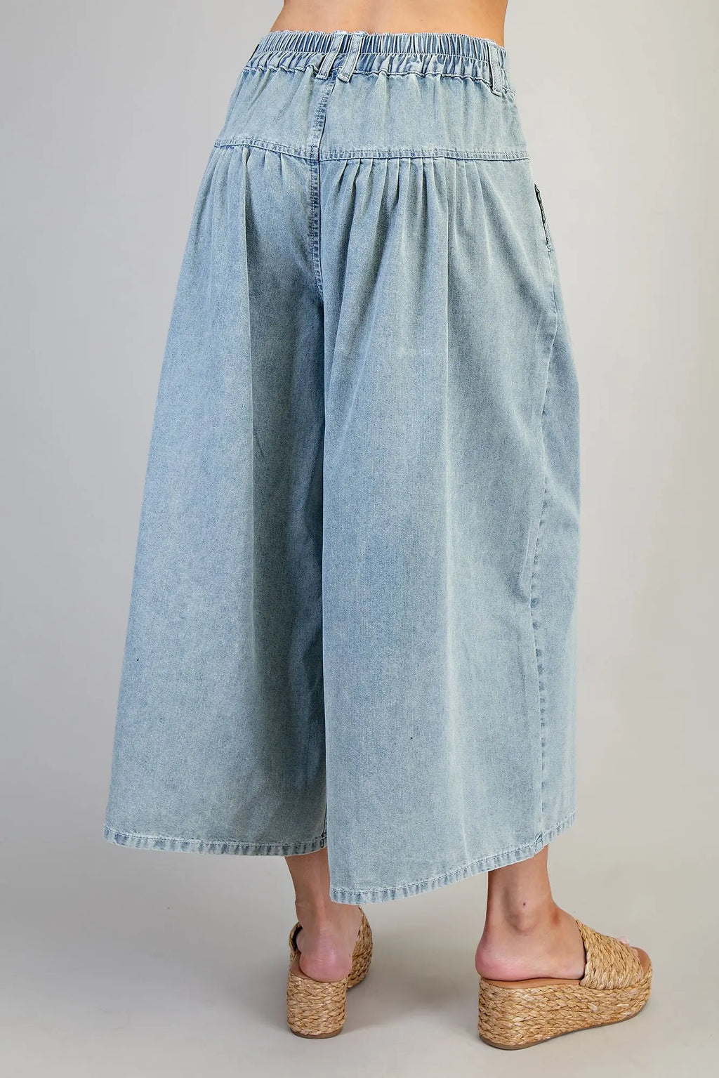 Button Down Pleated Cropped Denim Pants