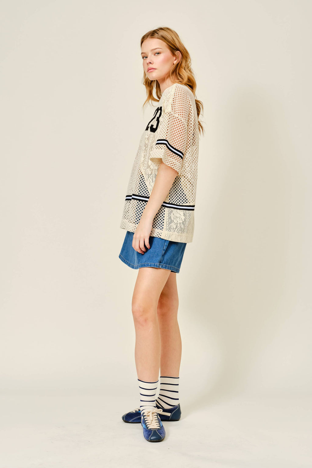 OVERSIZED LACE AND CROCHET KNIT TOP