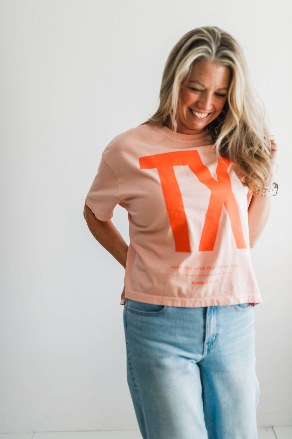 Tx | peachy comfort colors boxy cropped tee