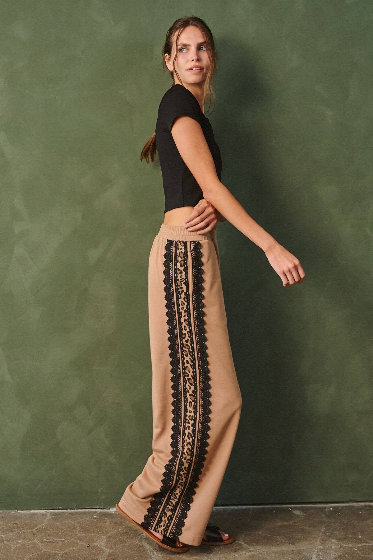 Lace side stripe sweatpants