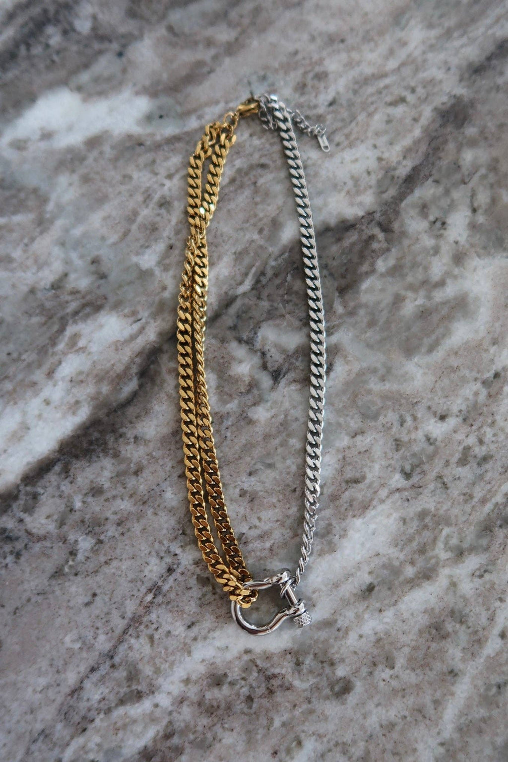 MABLE NECKLACE