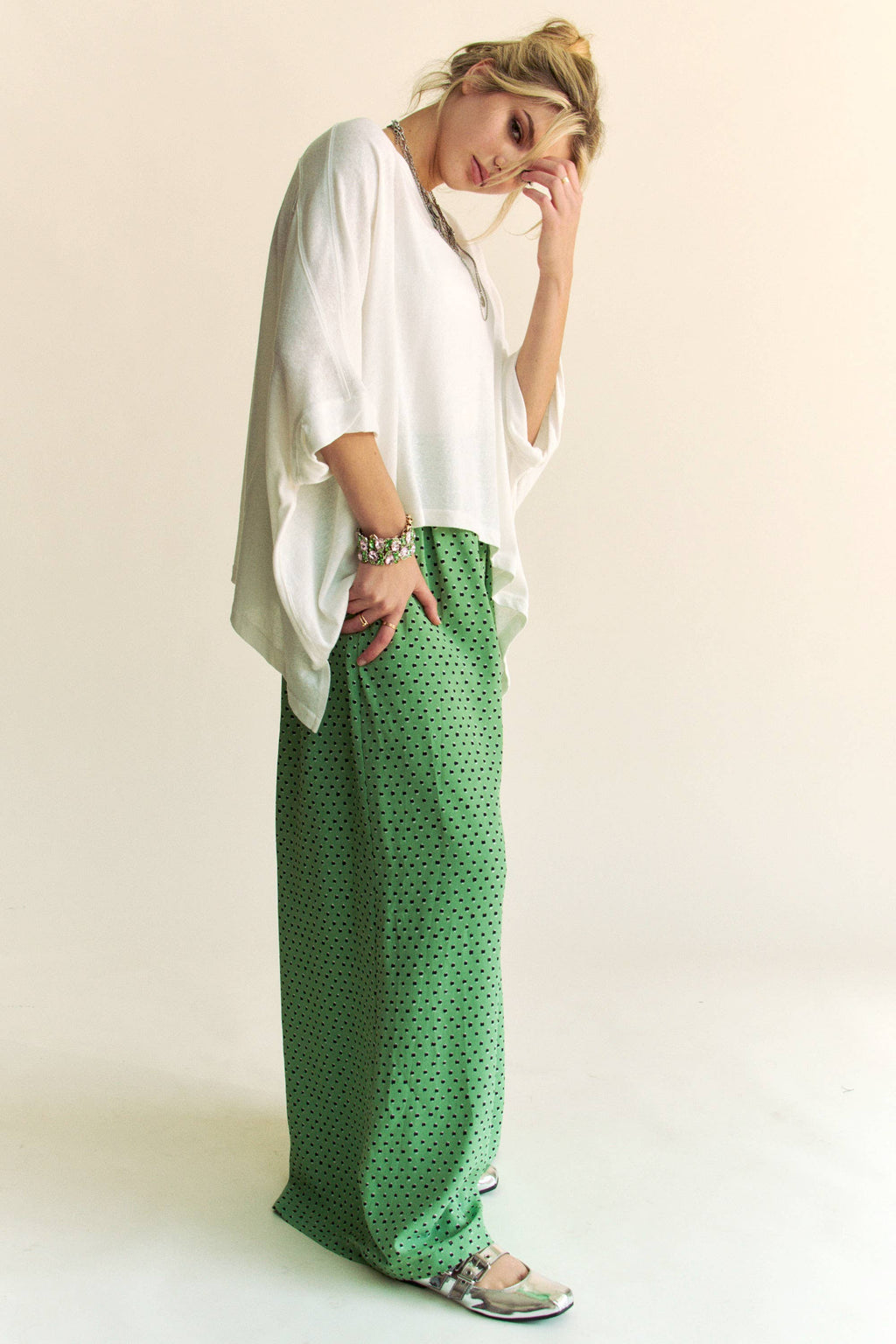 PLEATED BACK ELASTIC WAIST BAND WIDE LONG PANTS