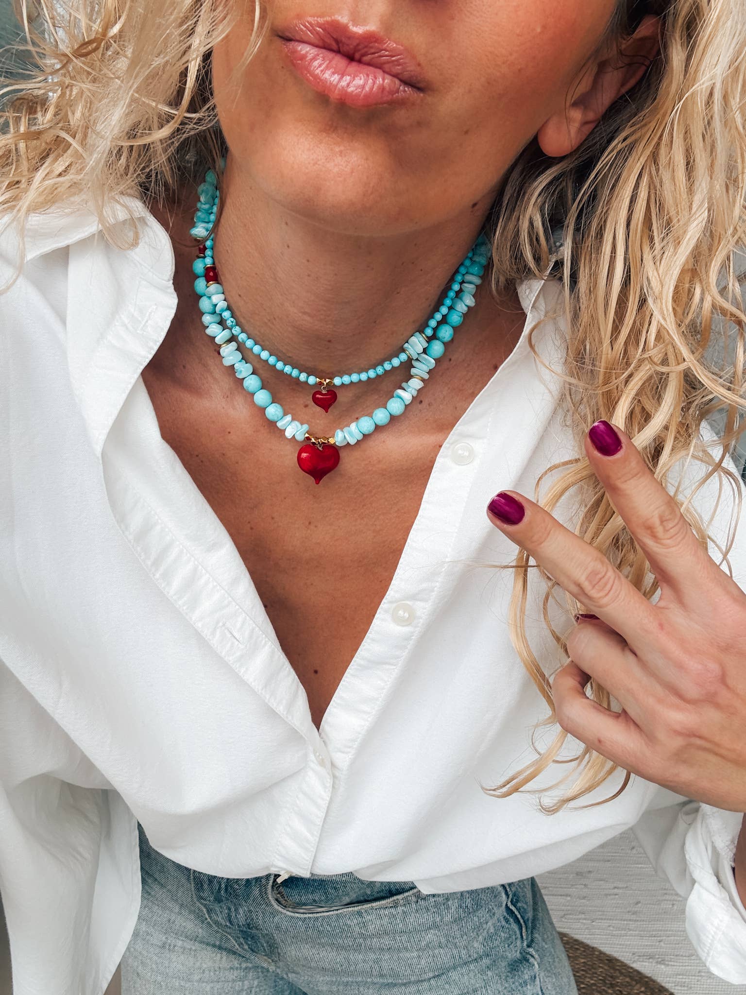 Semiprecious howlite turquoise beads necklace with red heart