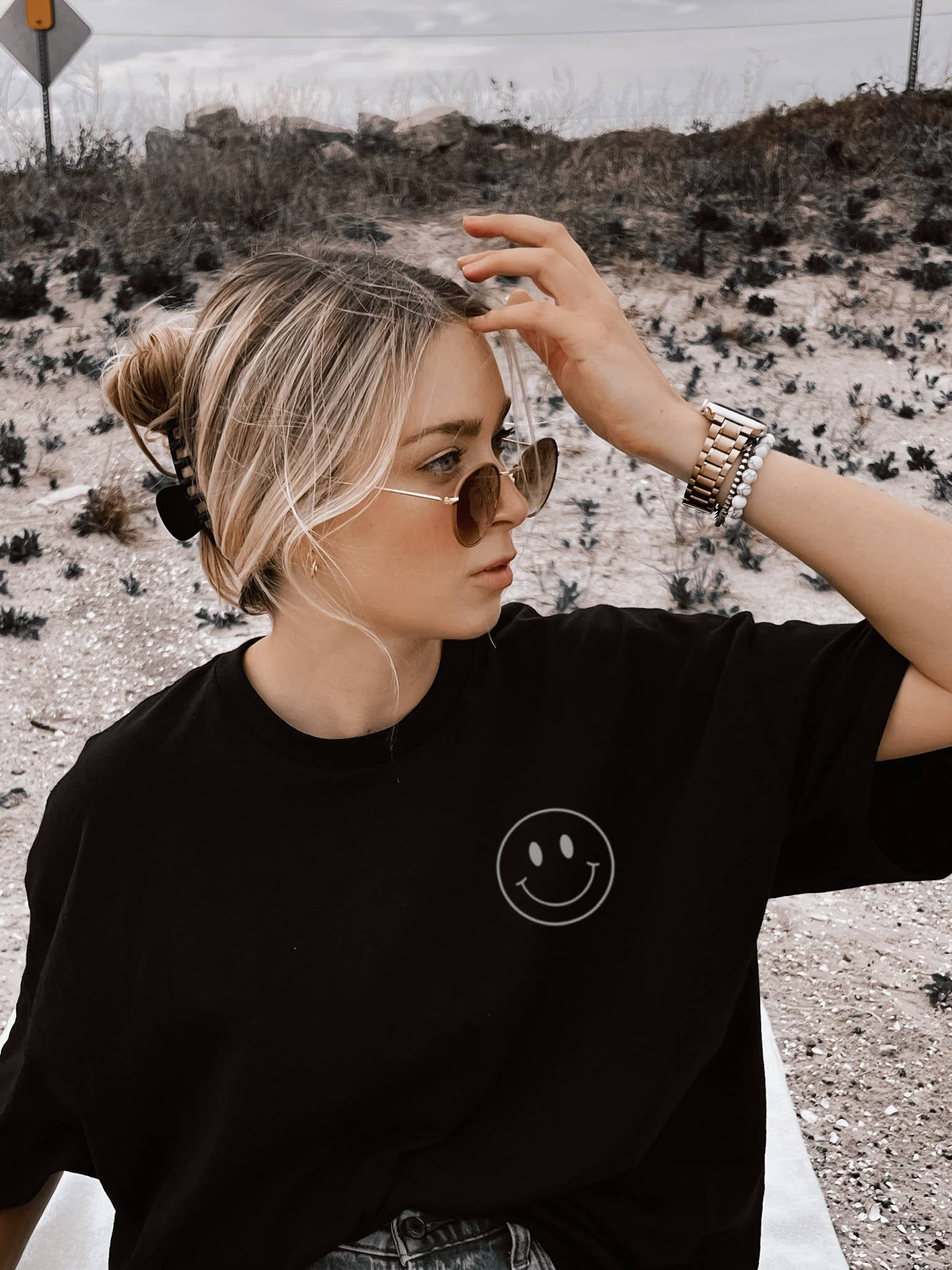 Happy Lil Thang Aesthetic Trendy Graphic Tee - Black