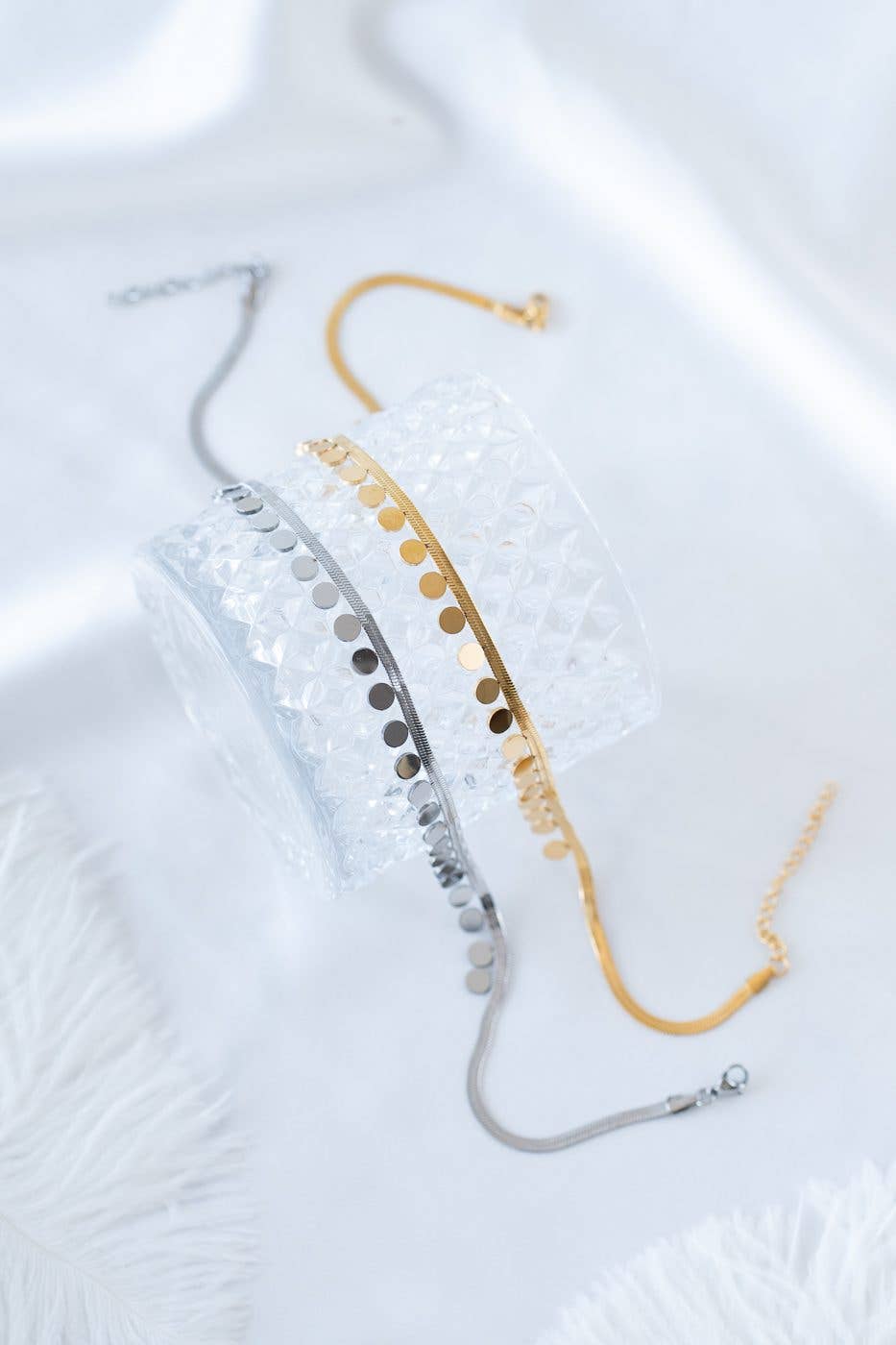 Steel flat chain with circle dot details in gold and silver
