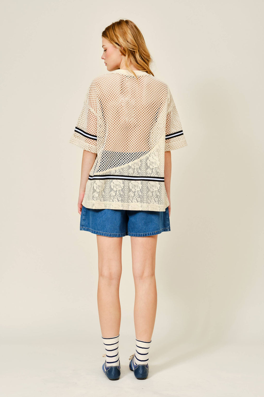 OVERSIZED LACE AND CROCHET KNIT TOP
