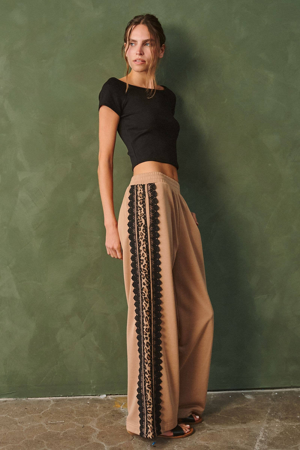 Lace side stripe sweatpants