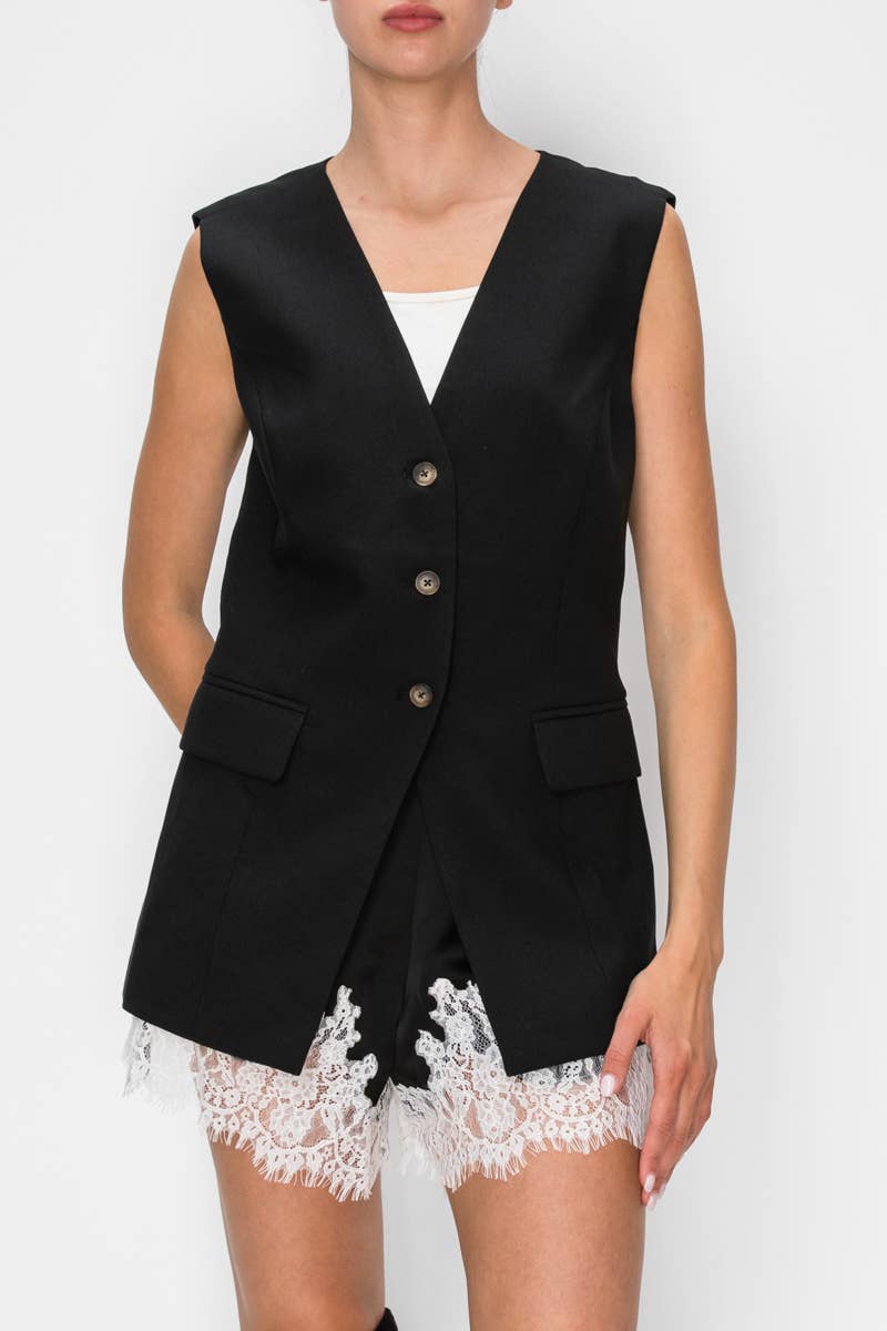 CONTRAST LACE SATIN SHORTS