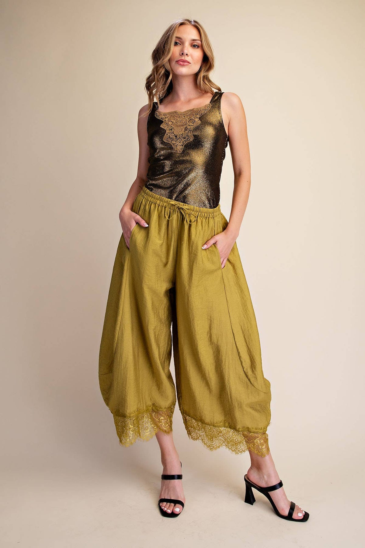 Cropped Lace Trim Balloon Pants