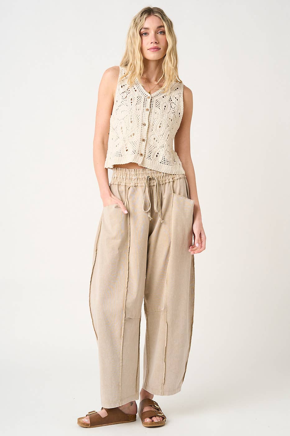 MINERAL WASH SEAM DETAIL PULL ON BARREL PANTS