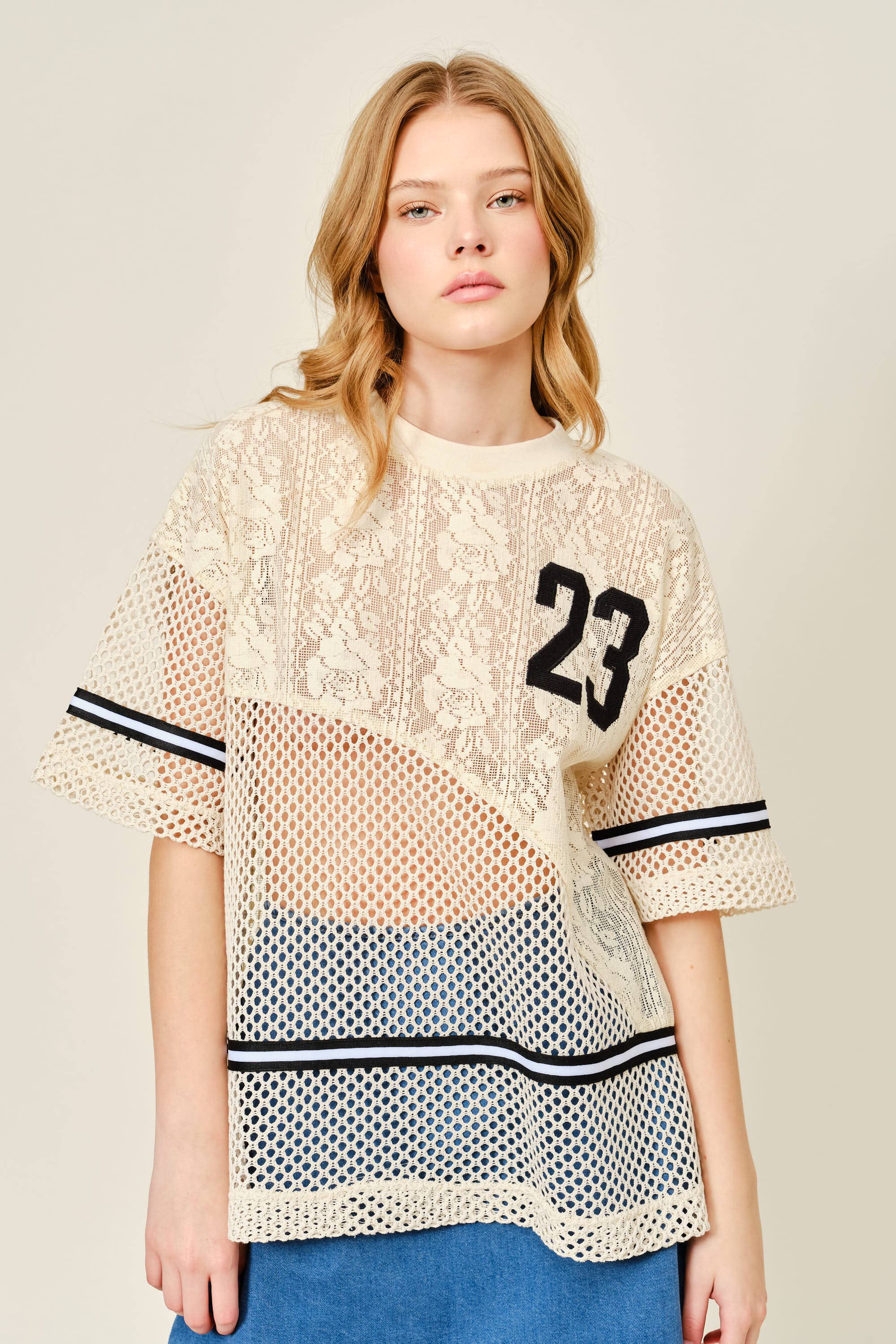 OVERSIZED LACE AND CROCHET KNIT TOP