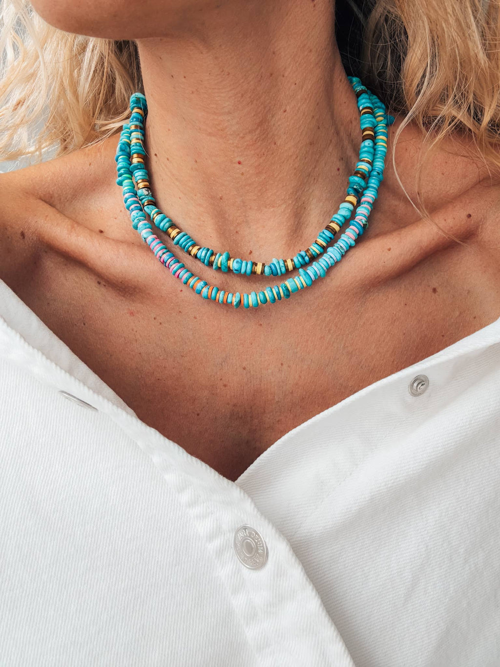 Turquoise rodelle beaded necklaces with colorful details