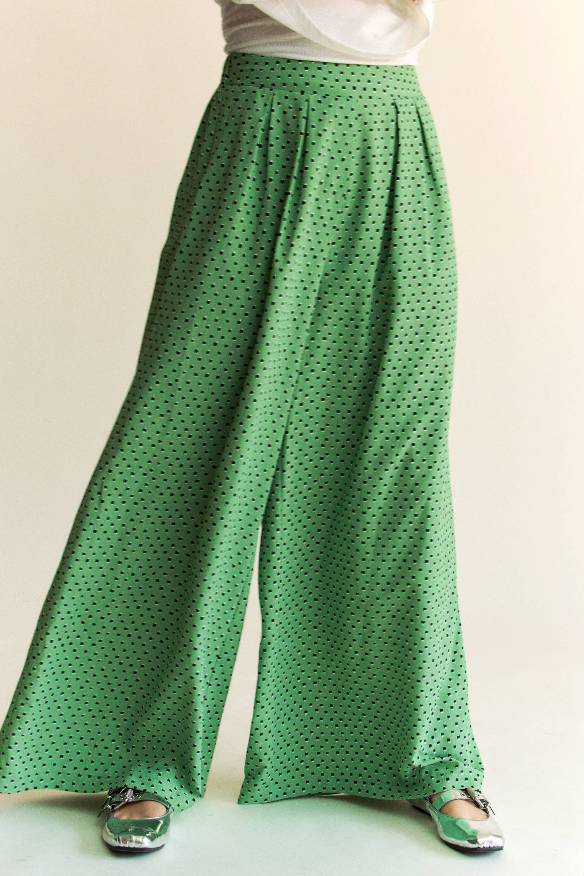 PLEATED BACK ELASTIC WAIST BAND WIDE LONG PANTS